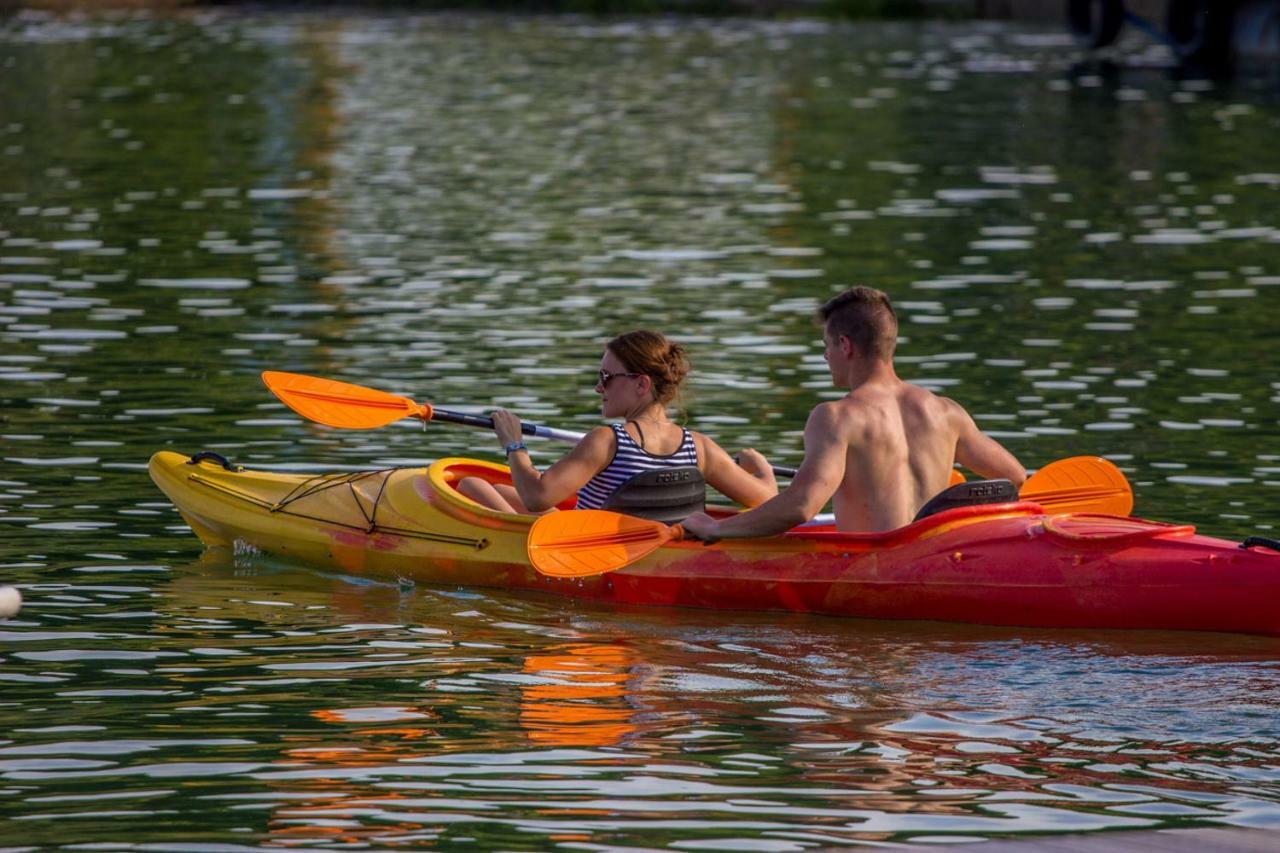 Mobilny Dom V Kempe Marina Liptov Bešeňová Exterior foto